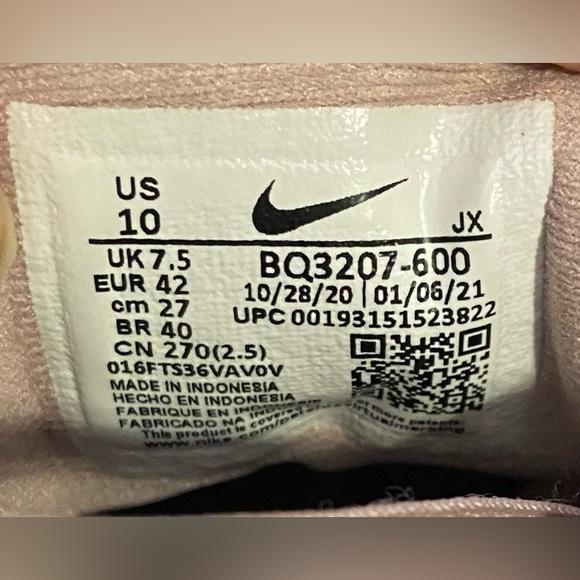 NIKE Revolution Running Sneakers Ladies Sz 10 Pink 2020 Very Good Condition - Picture 4 of 6